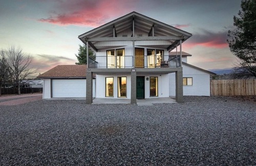 Cottonwood House | 18 Mins to Sedona - 6BR Renovated Spacious House