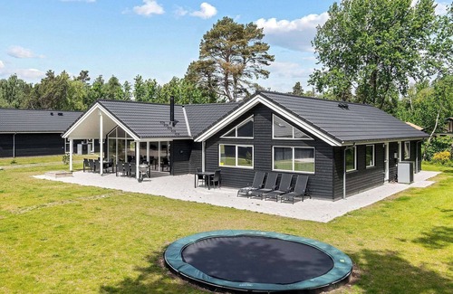 Bøtø By House | 18 person holiday home in Væggerløse