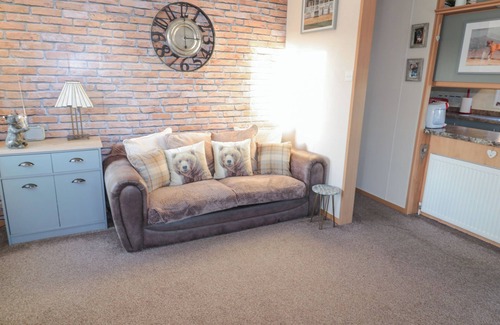 Swarland Cottage | 18 PINE RIDGE, pet friendly, with a garden in Longframlington