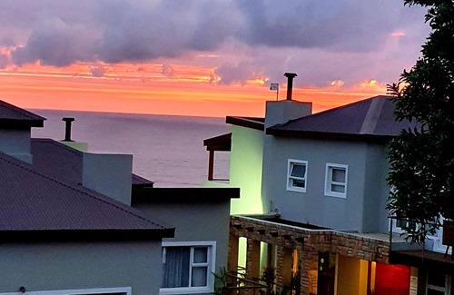 Brenton-on-Sea Villa | 180 Degree Ocean View - Seagull Villa in Brenton On The Rocks