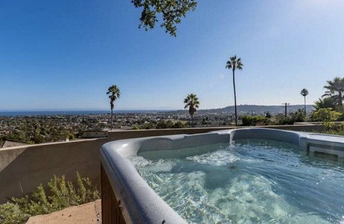 Riviera House | 180 degree ocean view.