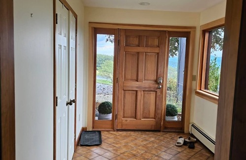 White River Junction House | 180-degree panoramic views of Vermont's mountains from the Living room, Hot Tub