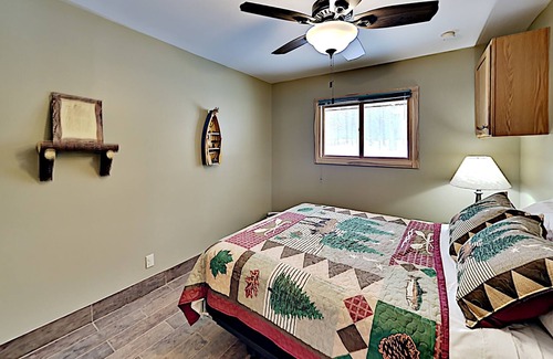 Chief Lake Cabin | 180 Degree Views Of Chief Lake On The Chippewa Flowage - Large Dock