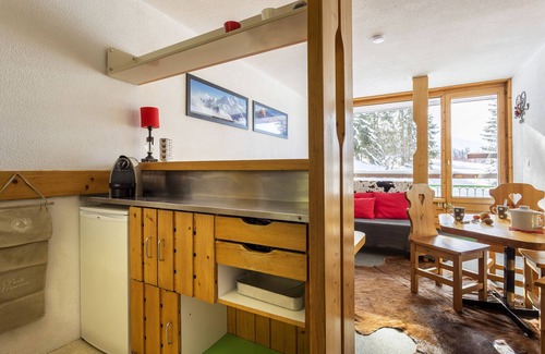 Arc-1800 Apartment | ☞ 1800 bows ● 7 people ● south facing ● snow ground ● WiFi ● Lauzières