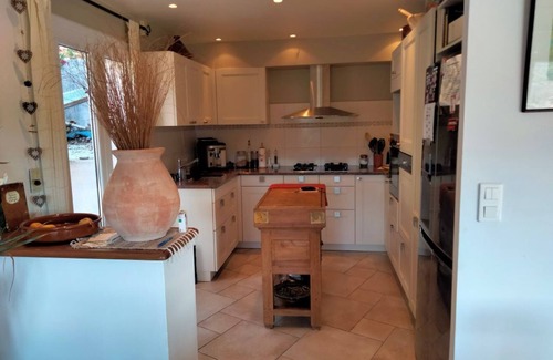 Collobrieres House | 180m2 villa, 3 bedrooms, 3 bathrooms, air-conditioned, covered terrace, barbecue, swimming pool.