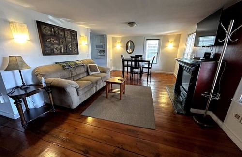 Hammondsport Apartment | 1835 House Lower Unit