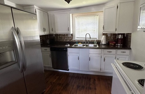 Hammondsport Apartment | 1835 House Lower Unit