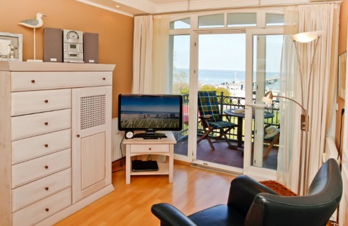 Kuhlungsborn Ost Apartment | (184/1) 3- room apartment -direct lake view - apartment house Atlantik