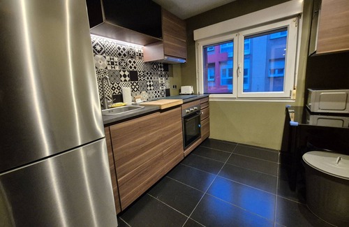 Gijon City Centre Apartment | 184A Barrio la Arena con 4 dormitorios