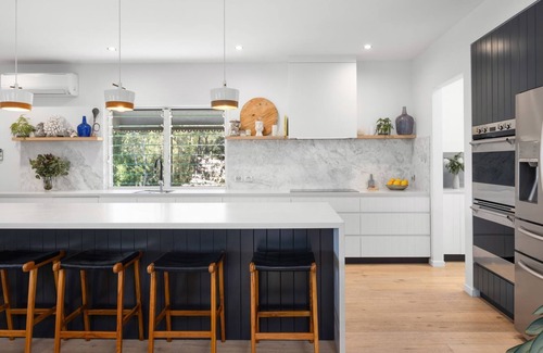 Noosaville House | 185 Lake Weyba Drive Noosaville