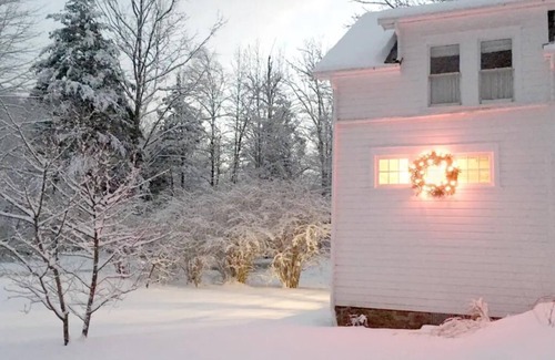 West Shokan House | 1850 Carriage House, Creek