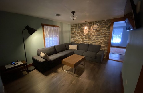 Gettysburg House | 1852 Historic Stone home