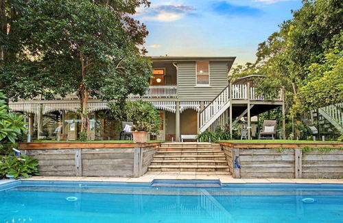 Bald Knob House | 1890 Queenslander Guest House.