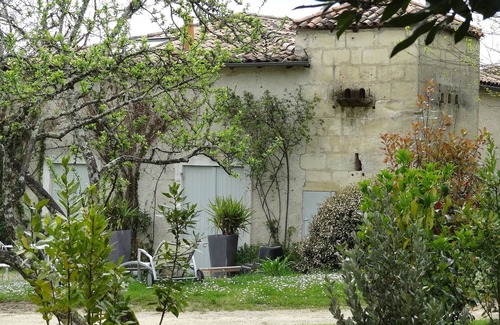 Camblanes-et-Meynac House | 18th century charming house with swimming pool 15 minutes from Bordeaux.