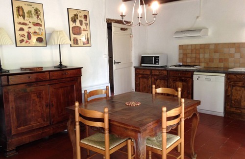 Juillac Cottage | 18th Century Cottage Farmhouse with Beautiful View of Dordogne River Valley