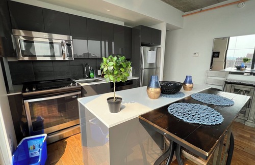 Downtown Winnipeg Condo | 18th floor 2 bed 2 bath overlooking downtown
