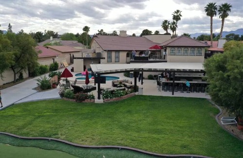 Spring Valley Villa | 19 BEDS, 10BR, 14 Bath, 3/4 acre, Basketball, Pickleball, Golf, Pool & Jacuzzi