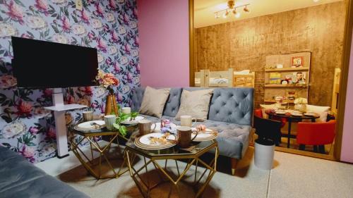 Naniwa Apartment | 19 mins walk to tsutenkaku Dotonbori nanba 101