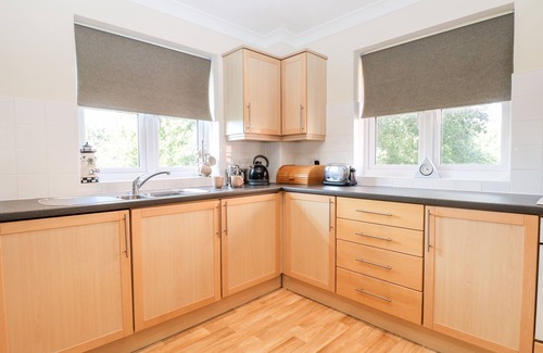 New Forest District Cottage | 19 QUAYSIDE WALK in Marchwood