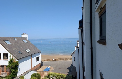 Seaview Apartment | 19 Seaview Bay-Isle of Wight