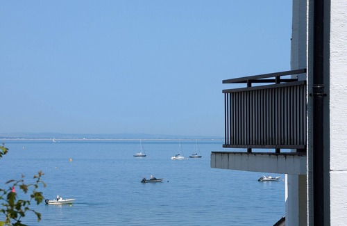 Seaview Apartment | 19 Seaview Bay-Isle of Wight