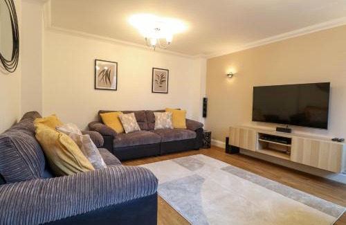 Hemsby House | 19 Stablefield Way
