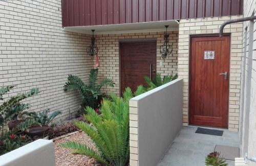 Struisbaai Apartment | 19 Tornyn Street, Struisbay