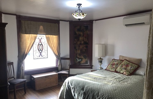 Pendleton House | 1900 Vintage home in downtown Pendleton.