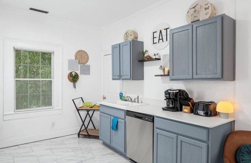 Wilmington Cottage | 1903 Twin Cottages close to everything Wilmington has to offer.