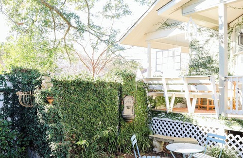 Wilmington House | 1916 Coastal Grandmother & modern ADU with firepit