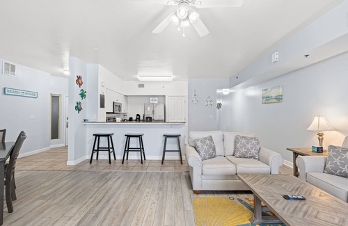 Panama City Beach Resort | 1922 Pool & Beach views, w/two parking passes, spectacular lagoon-style pool