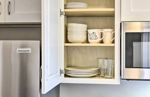 Southwest Raleigh Apartment | 1925 Historic Raleigh Apt Close to Downtown!