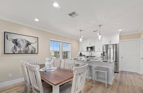 Wilton Other | 1929 Craftsman Farmhouse