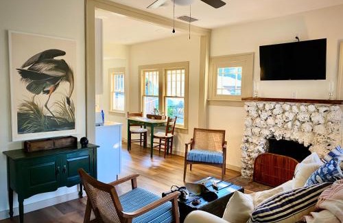 Yankeetown House | 1940 Cottage on the Nature Coast