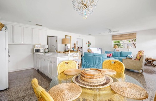 Rock Ridge House | 1950’S CHARMING FLORIDA COTTAGE/5 MINUTES TO OCEAN