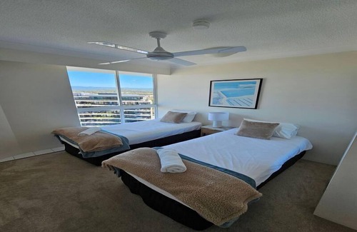 Palm Beach Hotel | 19th Avenue On The Beach