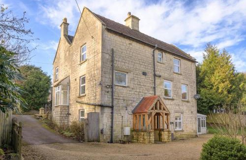 Edge House | 19th Century House Private Parking nr Painswick