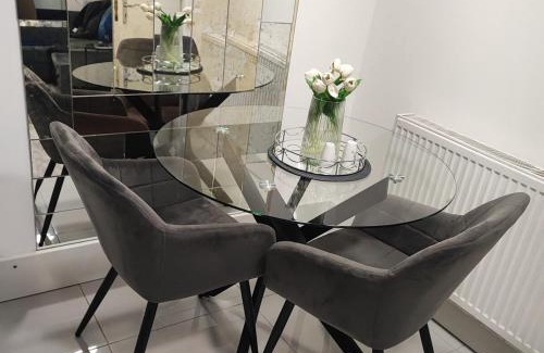 Kensal Green Apartment | 1B Apartment, 30 mins to Oxford Street