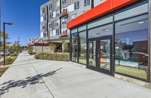 Aurora Apartment | 1B1B New Apt at Stanley