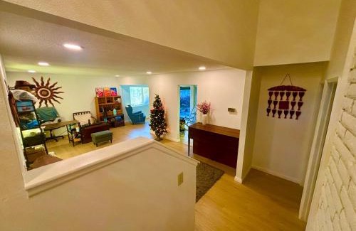 Rancho Cucamonga House | 1b1b Private and quiet sun roomA