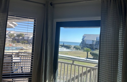 St. George Island Condo | 1bd-1bath-sleep4-Townhome 1804 E Gulf Beach Dr Unit K-12-nice gulf view-pool
