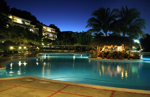 La Mulata Apartment | 1BD apt in tropical resort with pool/Wi-Fi/TV/parking/AC