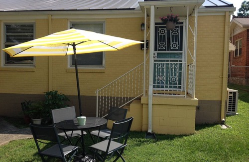 Lockeland Springs Apartment | 1bed/1 bath in East Nashville with 250 5* Reviews on another site (Apt A)