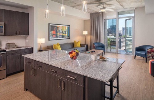 Civic District Resort | 1Bed/1Bath - Gorgeous Downtown Austin Resort!