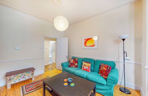Askew Apartment | 1Bed Flat Near Goldhawk Tube & Uxbridge Bus Stop