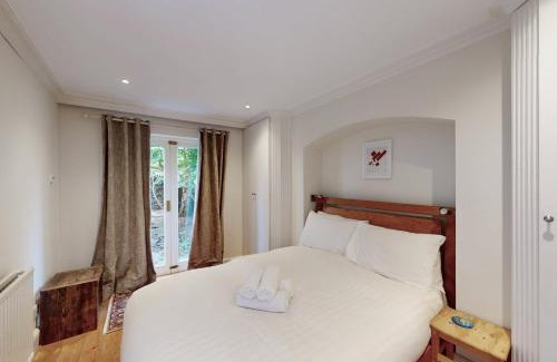 Askew Apartment | 1Bed Flat Near Goldhawk Tube & Uxbridge Bus Stop