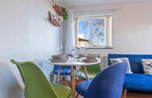 Little Hay Apartment | 1Bed-Sleeps2-Parking-NearCityCentre-Jlr-Nec