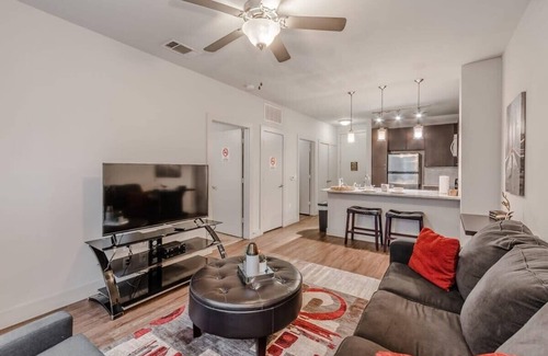 Knox - Henderson Condo | 1bedroom 2 beds Dallas/Pool/Parking/Washer dryer