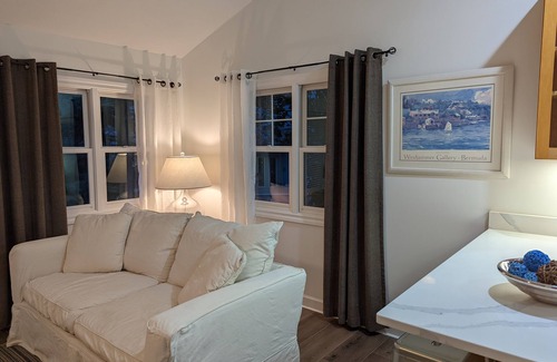 Saugatuck Condo | 1BR; 1 Bath Cozy Lakefront Apt; 1 Block from Downtown Saugatuck!