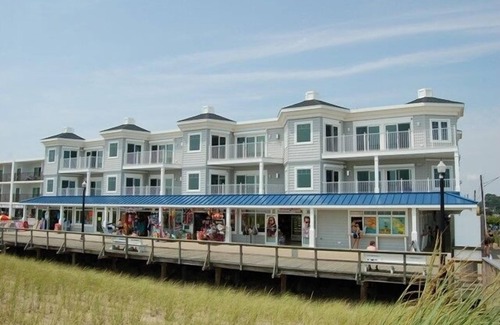 Bethany Beach Apartment | 1BR 1BA Apt in Blue Surf Condominiums - Downtown Bethany and Oceanfront